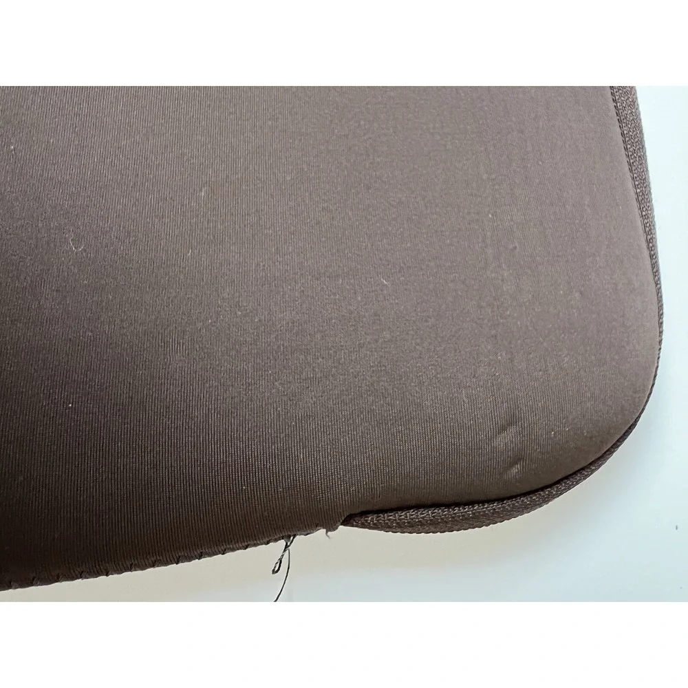 TUMI  Neoprene Tablet-Device-Cover-Padded Sleeve- Zipper Pull- 11